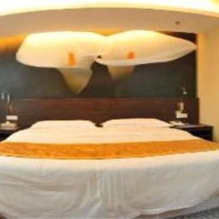 Xiamen Qingnian Yangguang Hotel - Wenzaodian 외부 사진